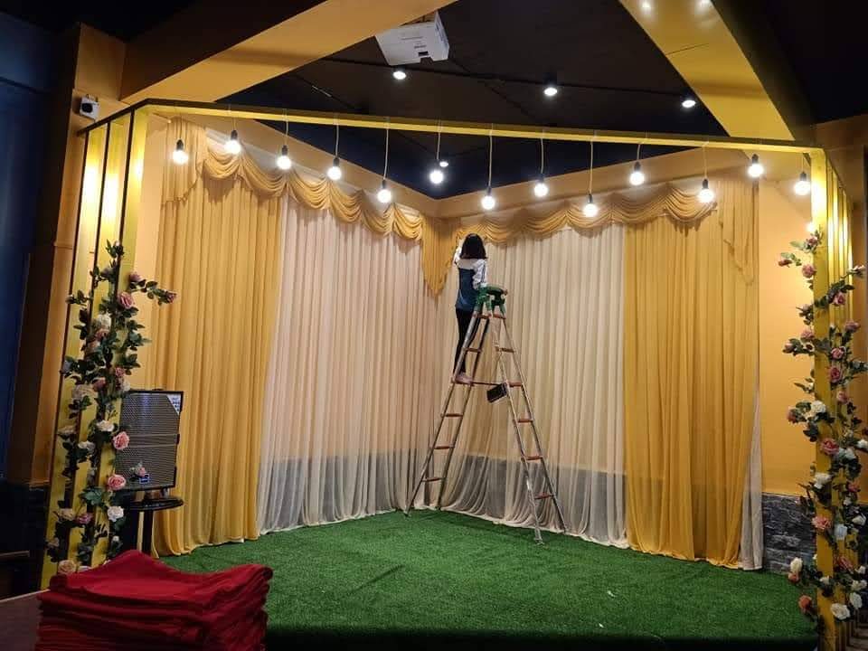 Thợ Tường Vi Home lắp rèm phông sân khấu sự kiện